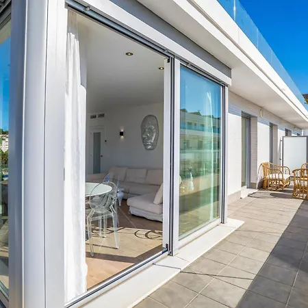 Modern With Rooftop Pool Nueva Andalucia