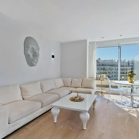 Modern With Rooftop Pool Nueva Andalucia Apartman