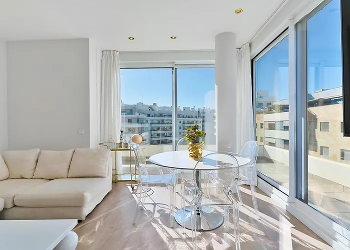Modern With Rooftop Pool Nueva Andalucia *