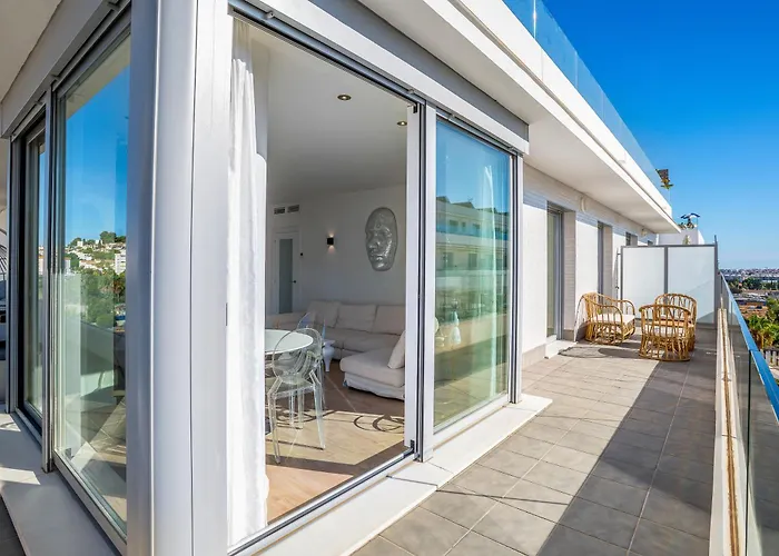 Modern With Rooftop Pool Nueva Andalucia